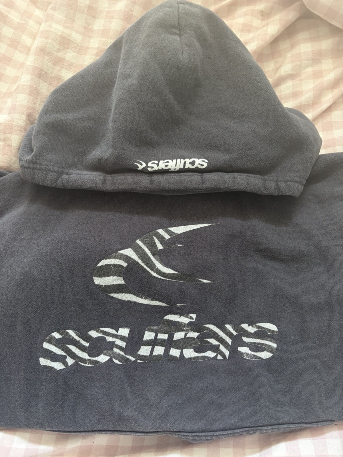 Scuffers XL dark grey hoodie zebra print letters