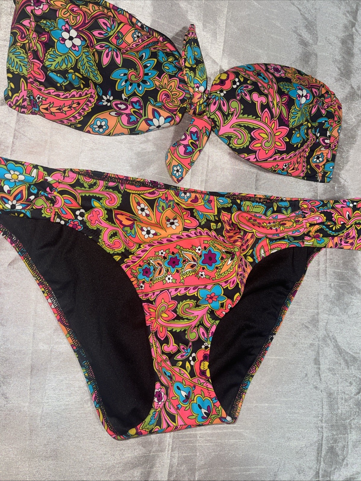 Victoria’s Secret Strapless Bikini Set Multicolor Paisley Size Large