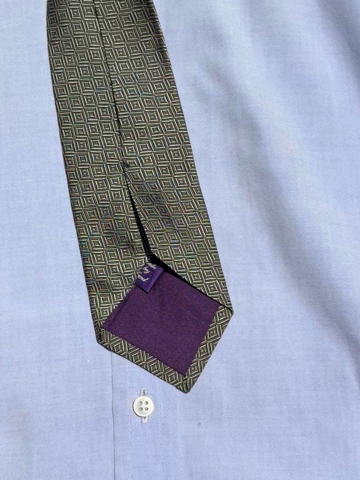 Ralph Lauren Purple Label Silver Diamond-Patterned Silk Tie – England – $235.00