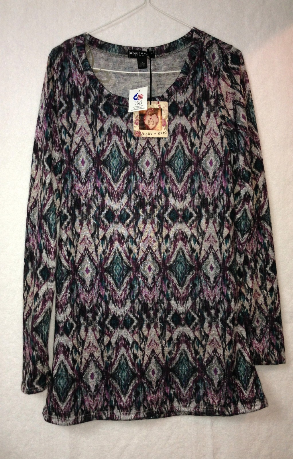 * NEW *About A Girl Los Angeles (Size Large) Multicolored Tunic Long Sleeve E156