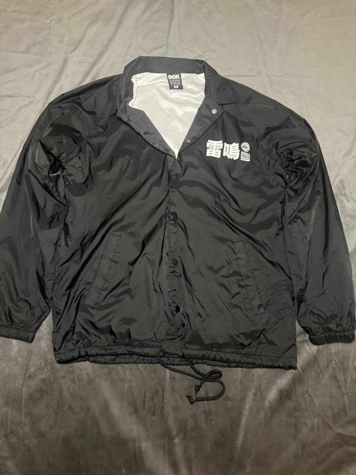 DGK Men’s Coach Jacket Snap Front Lightweight Graphic Print Black XL