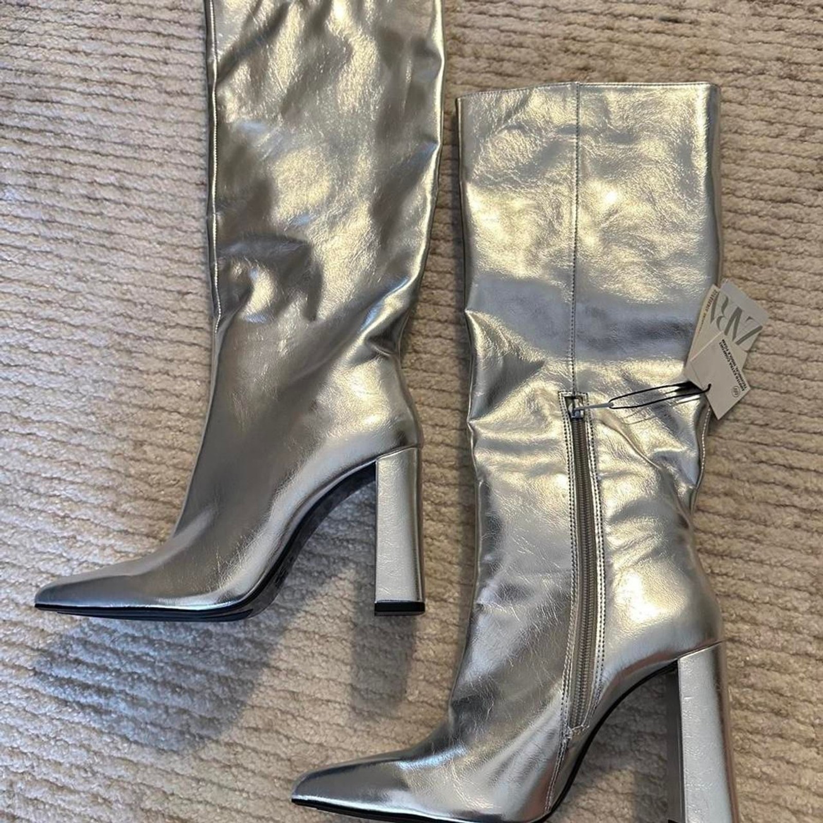 Zara Women’s Black and Silver Boots