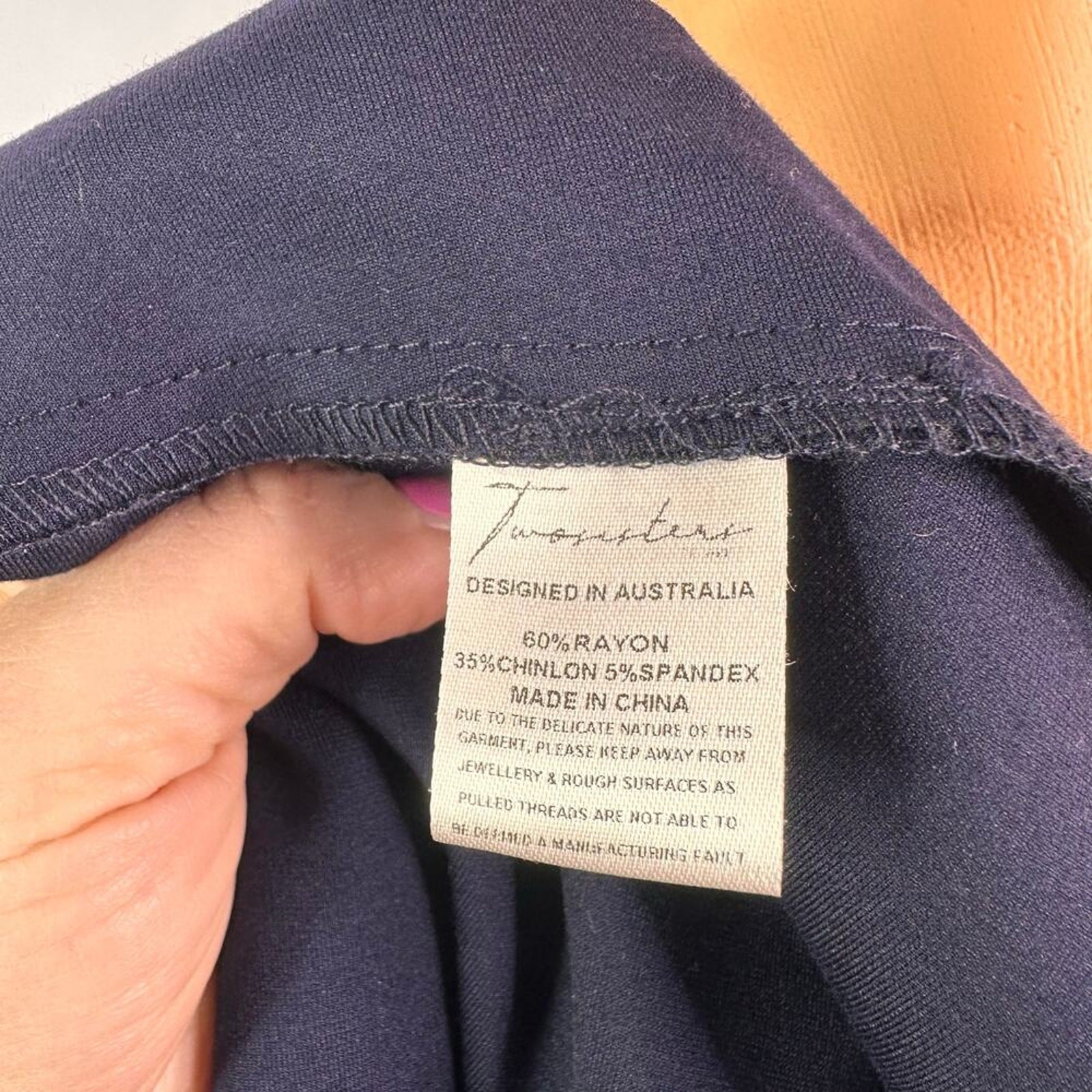 Two sisters Boutique Brienne navy Mermaid Off-Shoulder