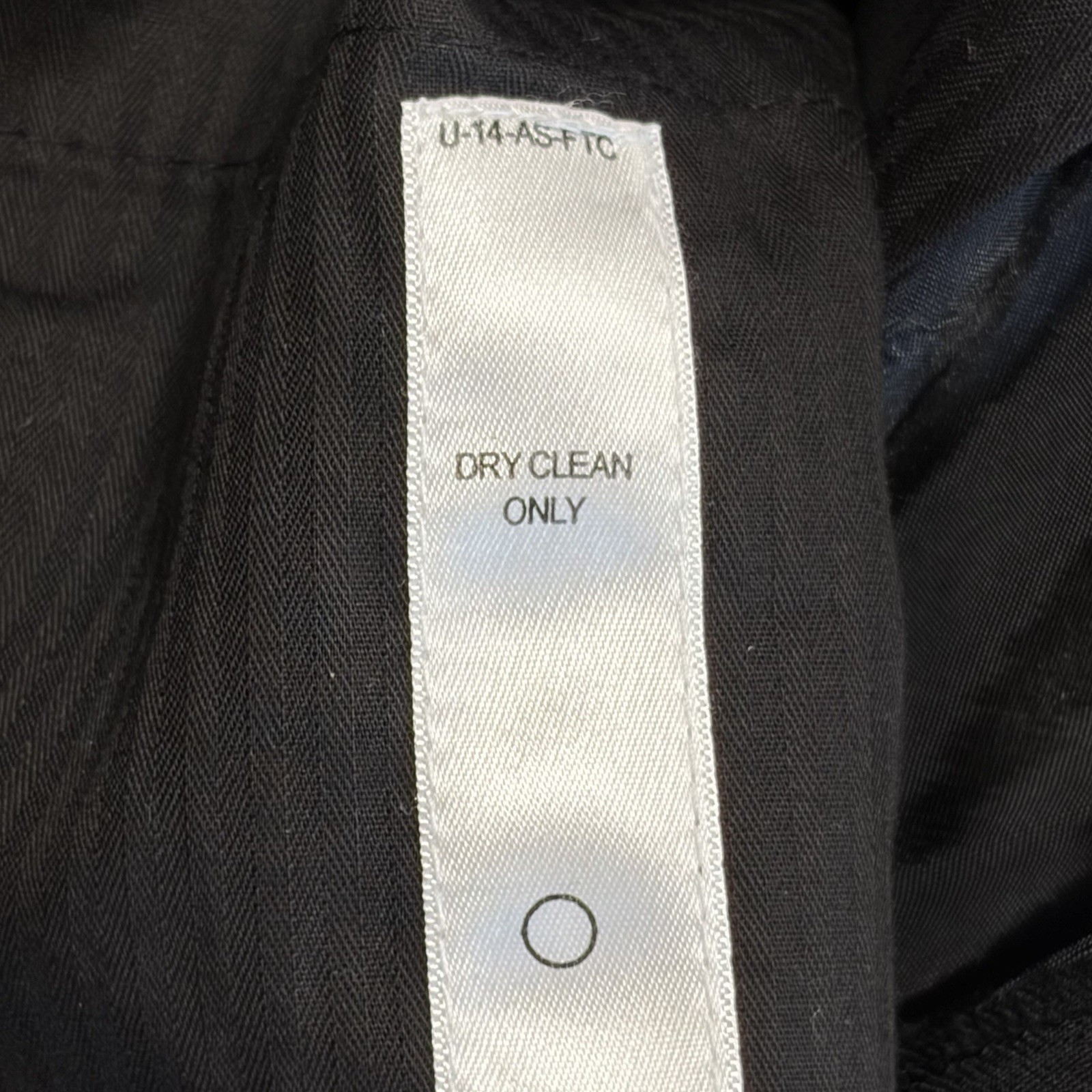 Vtg Pronto Uomo Mens 46R Suit 100% Wool Black 2 Button Ventless Pleated 41×27.5