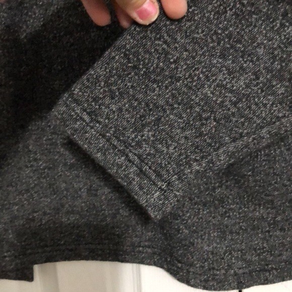 Tommy Bahama sweater size Medium two tone gray. cotton polyester blend