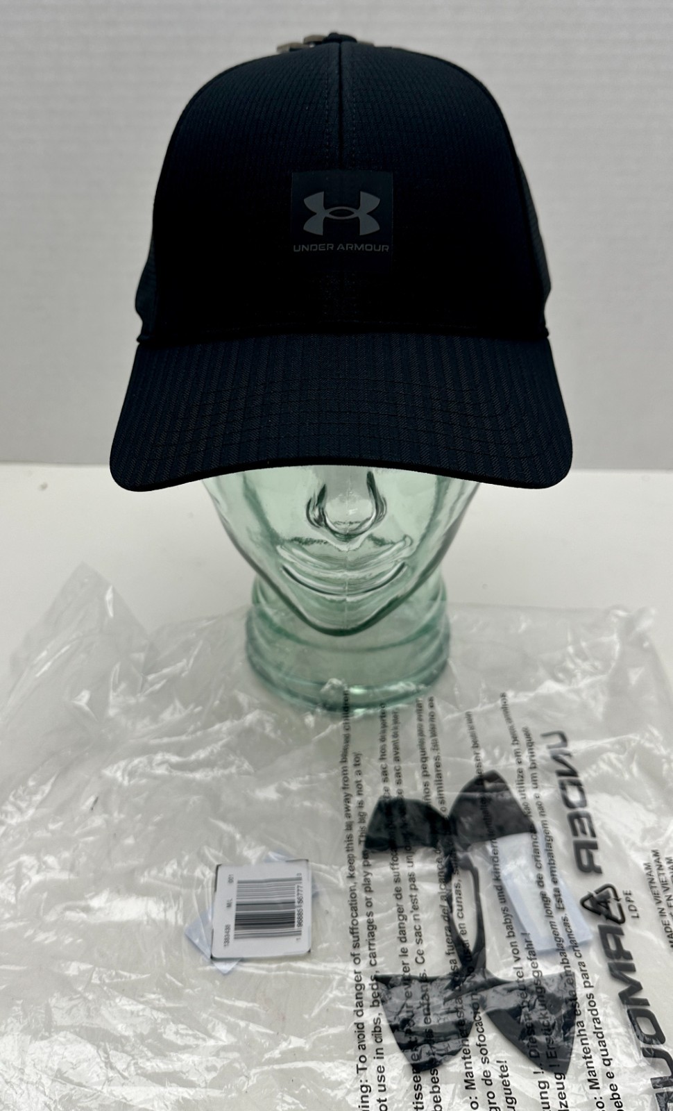 Under Armour Black Men’s M/L Iso-Chill 1383438 Baseball Cap Hat Stretch