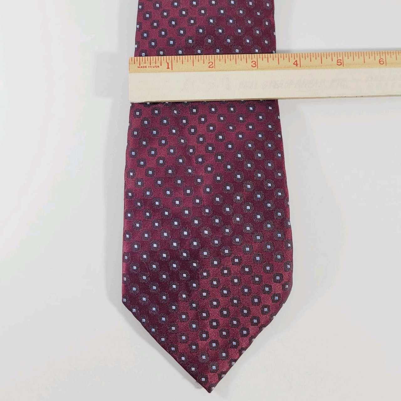 Calvin Klein Men’s Burgundy Red Silk Tie 3.5 Inches Wide