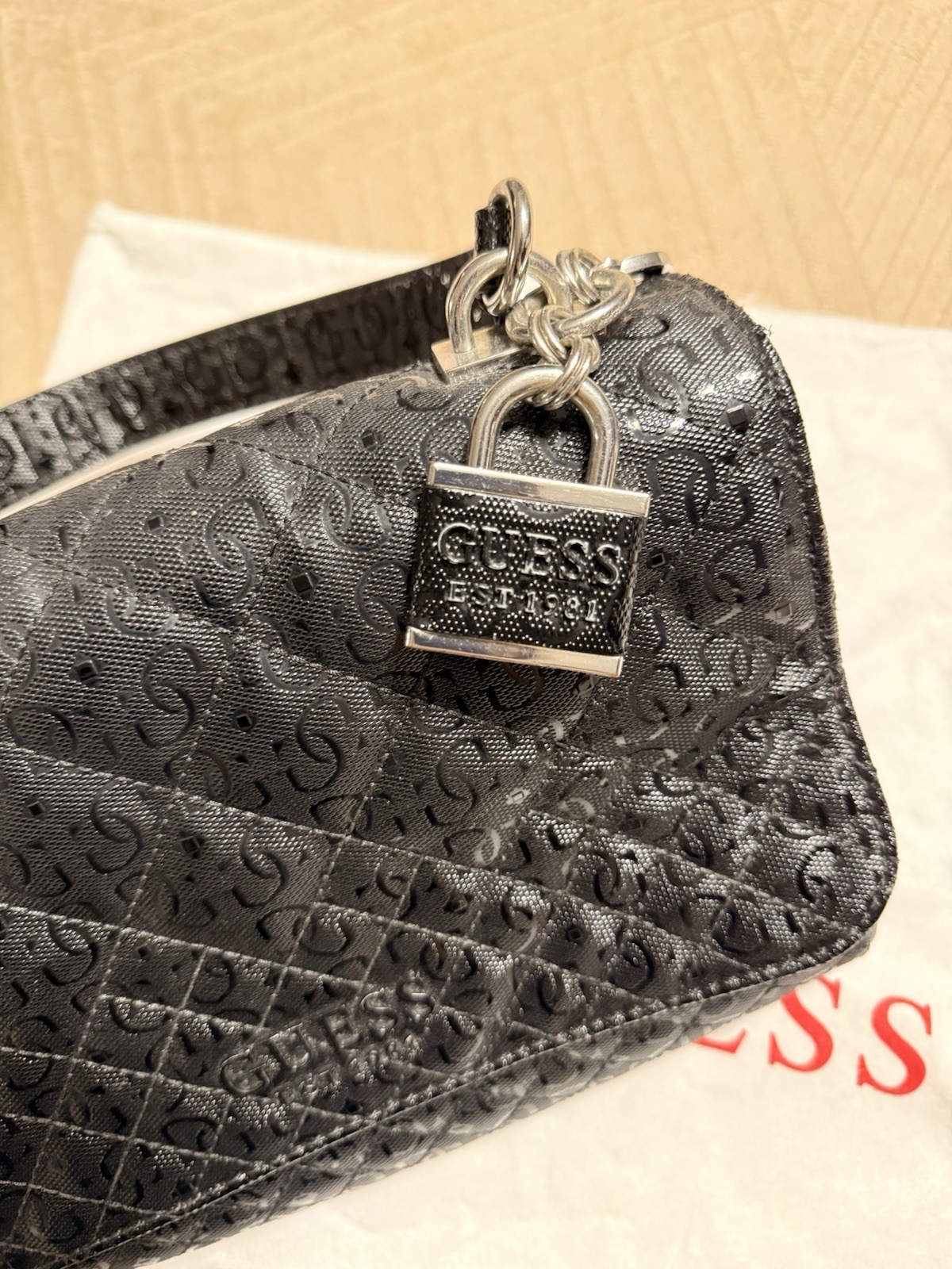 GUESS Logo Quilted Shoulder Bag Black Zip/Magnetic Closure Charm Silver Hardware