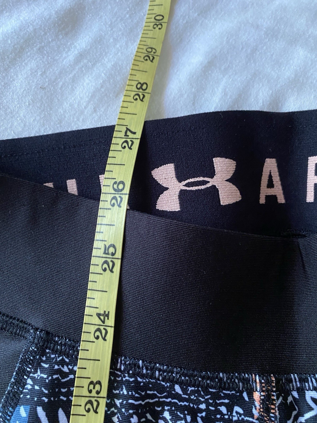 Under Armour UA Women’s Compression Heatgear Capri Leggings Size Xsmall Black