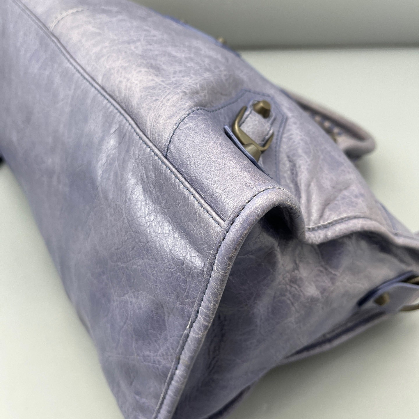 Balenciaga Pre-Owned Authentic Luxury Handbag Purple 42*22*17cm
