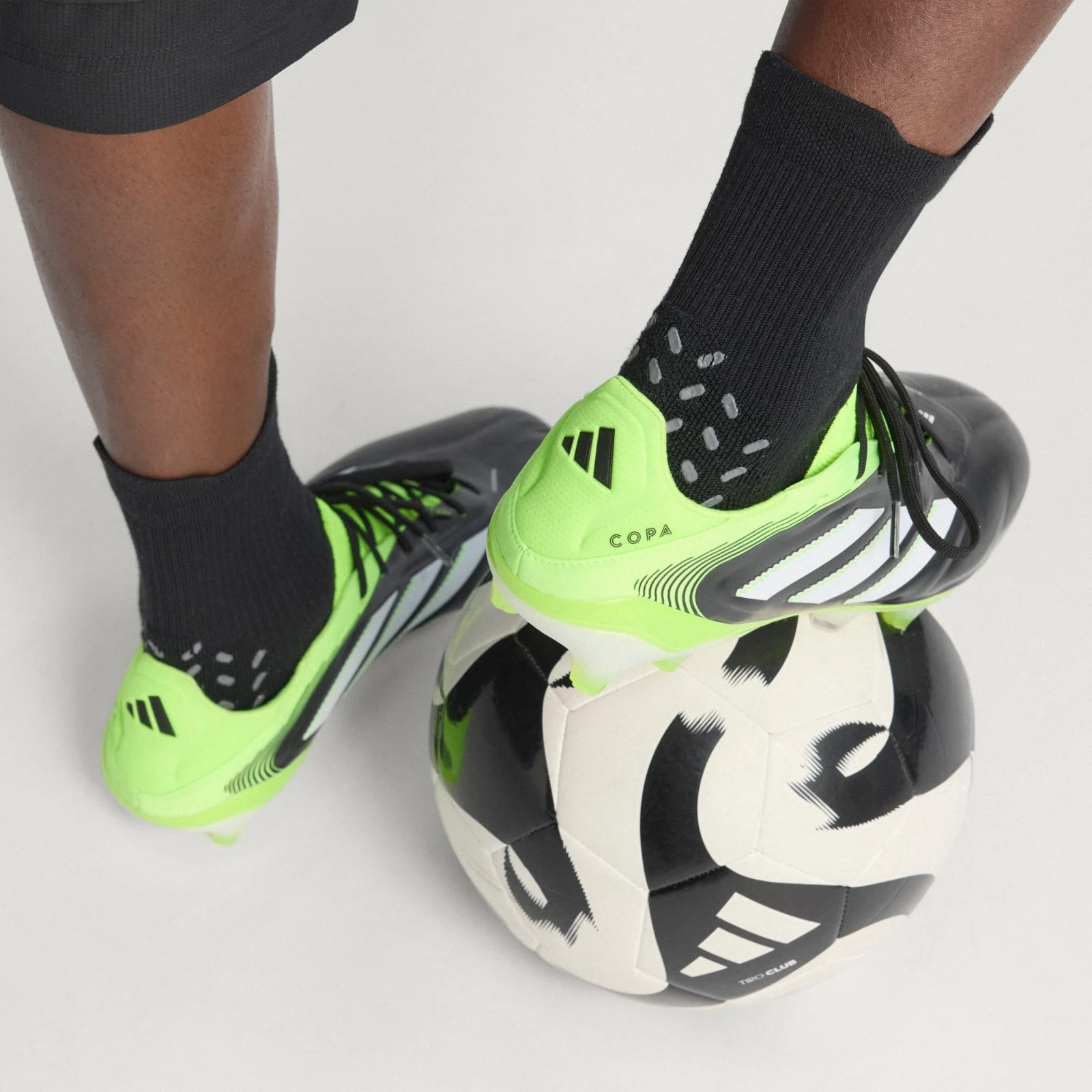 adidas Copa Pure 3 Elite FG JH6304 Core Black / Cloud White / Lucid Lemon Men’s