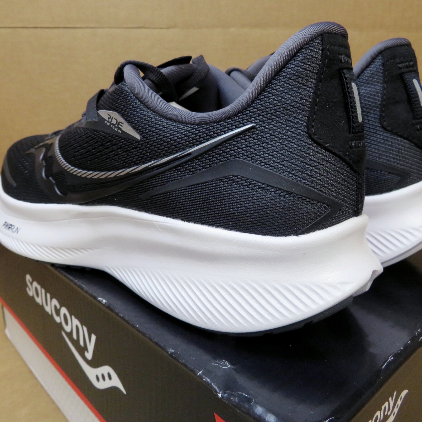 Saucony Ride 15 Running Shoes (Men’s Size 10.5 D)…Mostly Black Color