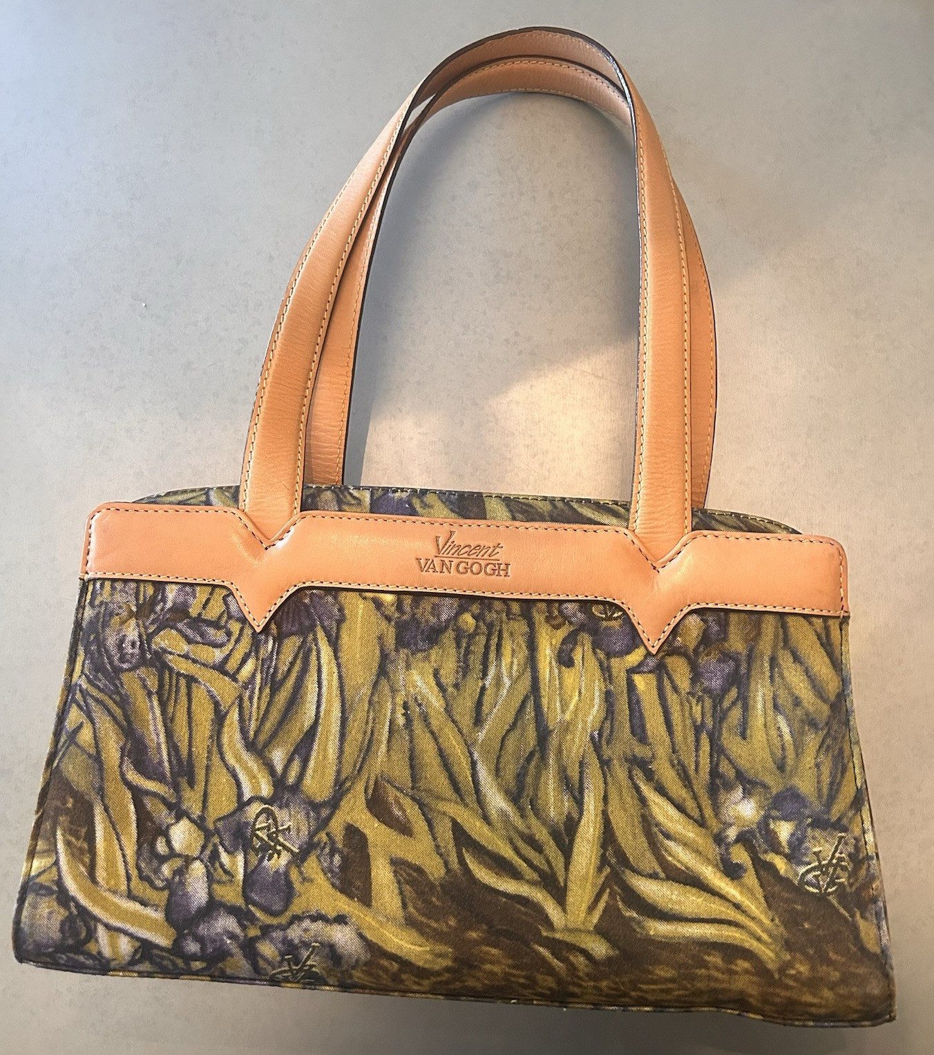 Vincent van Gogh Floral Art Medium Top Handle Bag Zip-Around w Wrist Strap