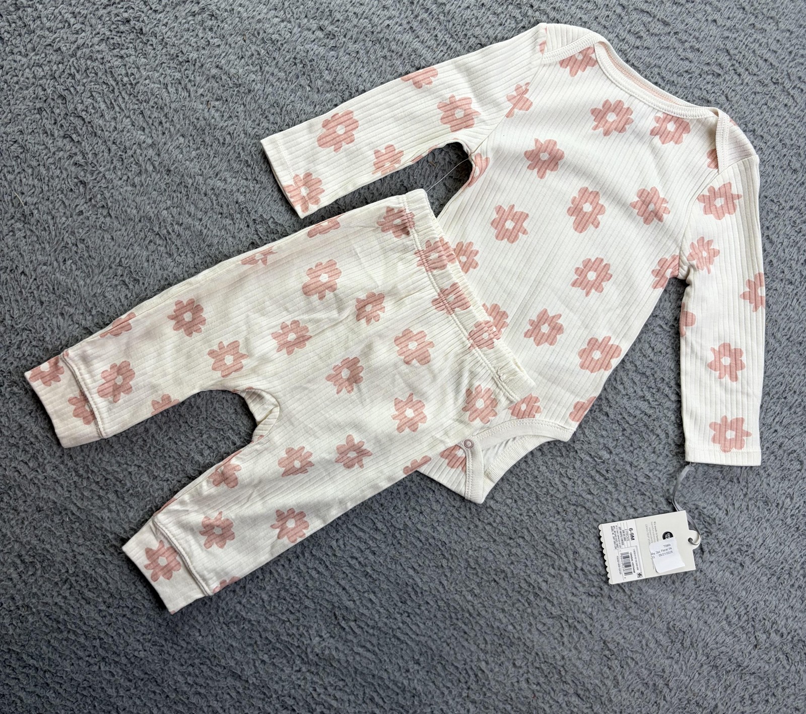Cloud Island Baby Girls 6-9 Months White Floral Ribbed Bodysuit Pants Set 2pc