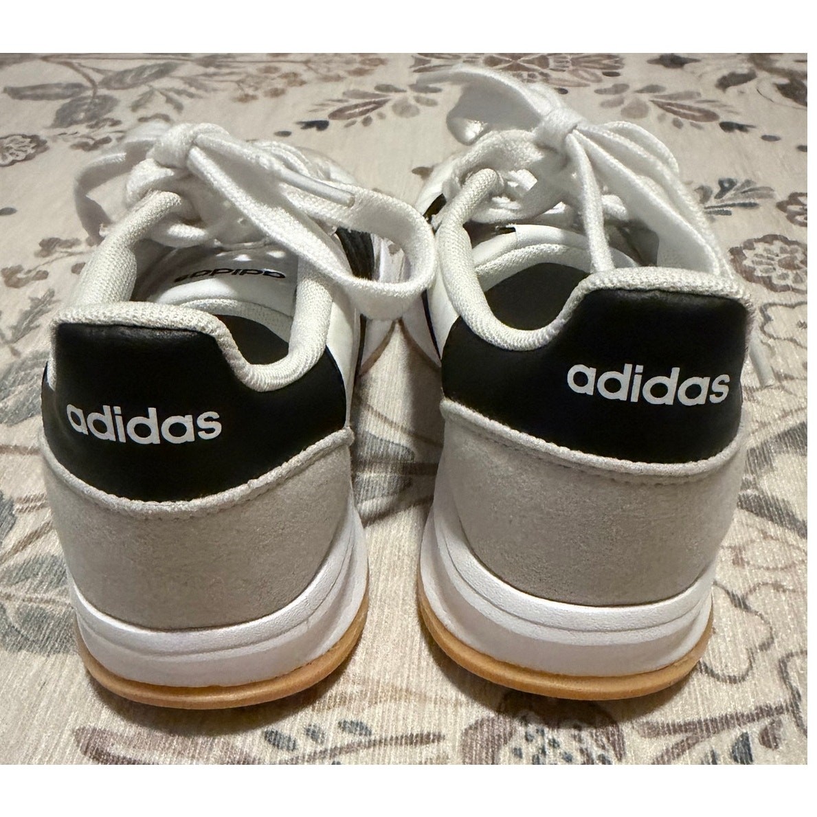 Adidas Run 70s 2.0 Sneakers Size 5Y White Black Grey Retro JI2266
