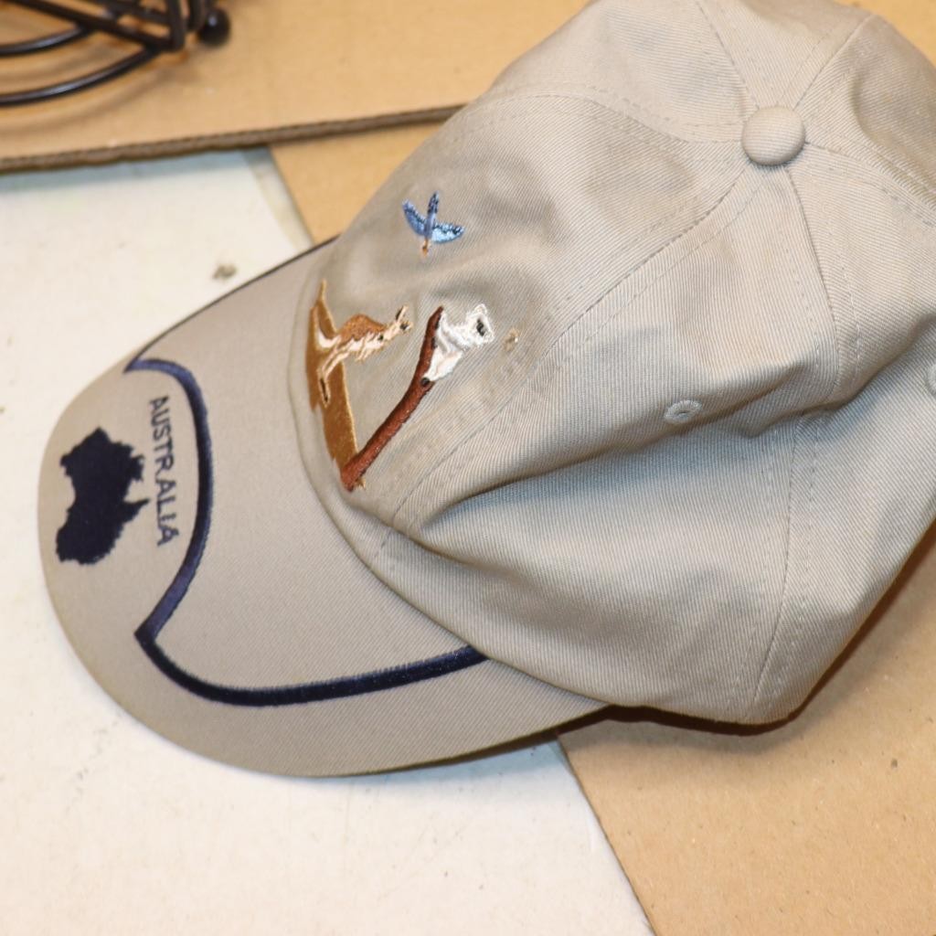 Vintage Royal Australia Map Kangaroo Koala Bear Tan Baseball Cap Hat GN#26