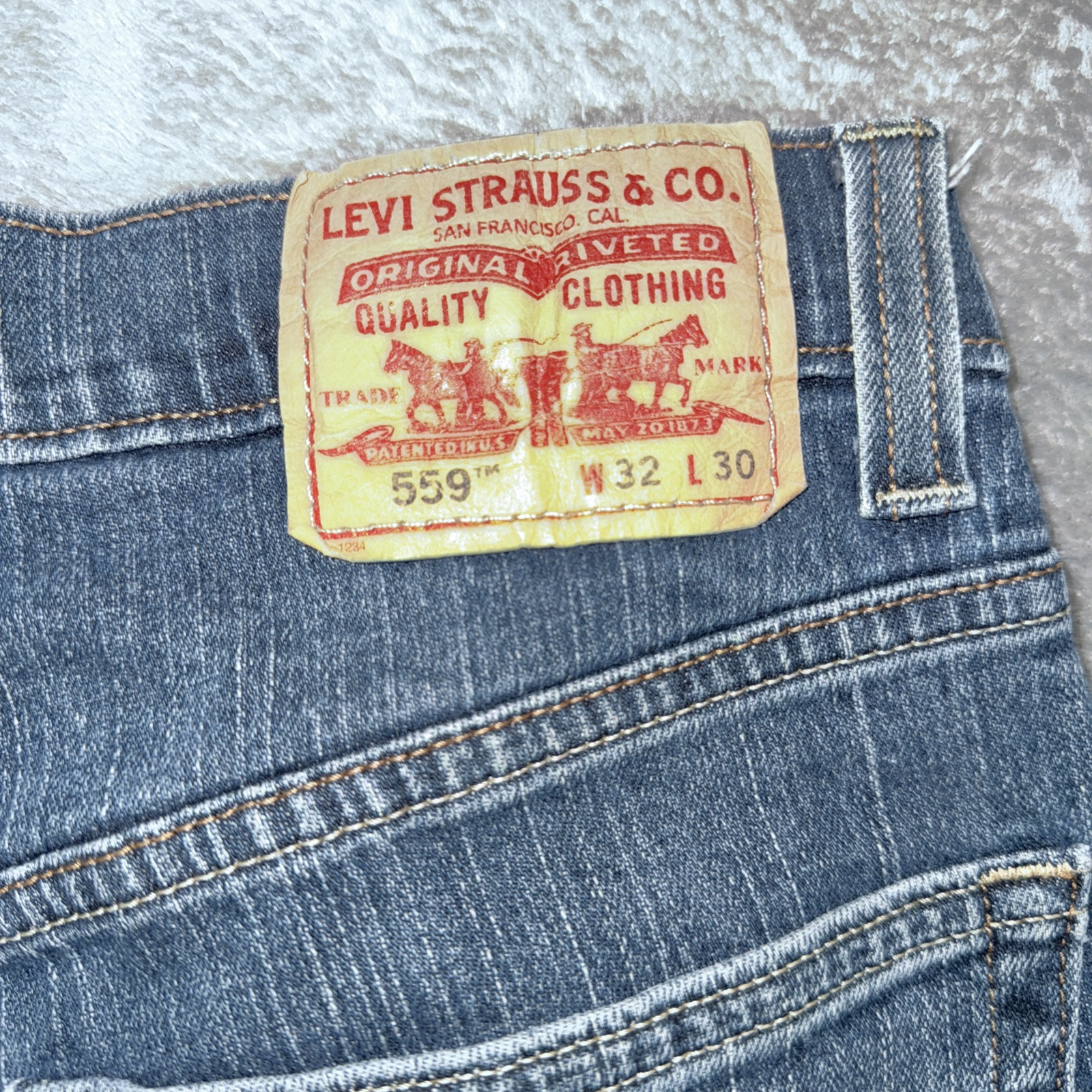 Levi’s 559 Mens Jeans Size 32 X 30 Blue Denim 5-Pockets Relaxed Straight Leg