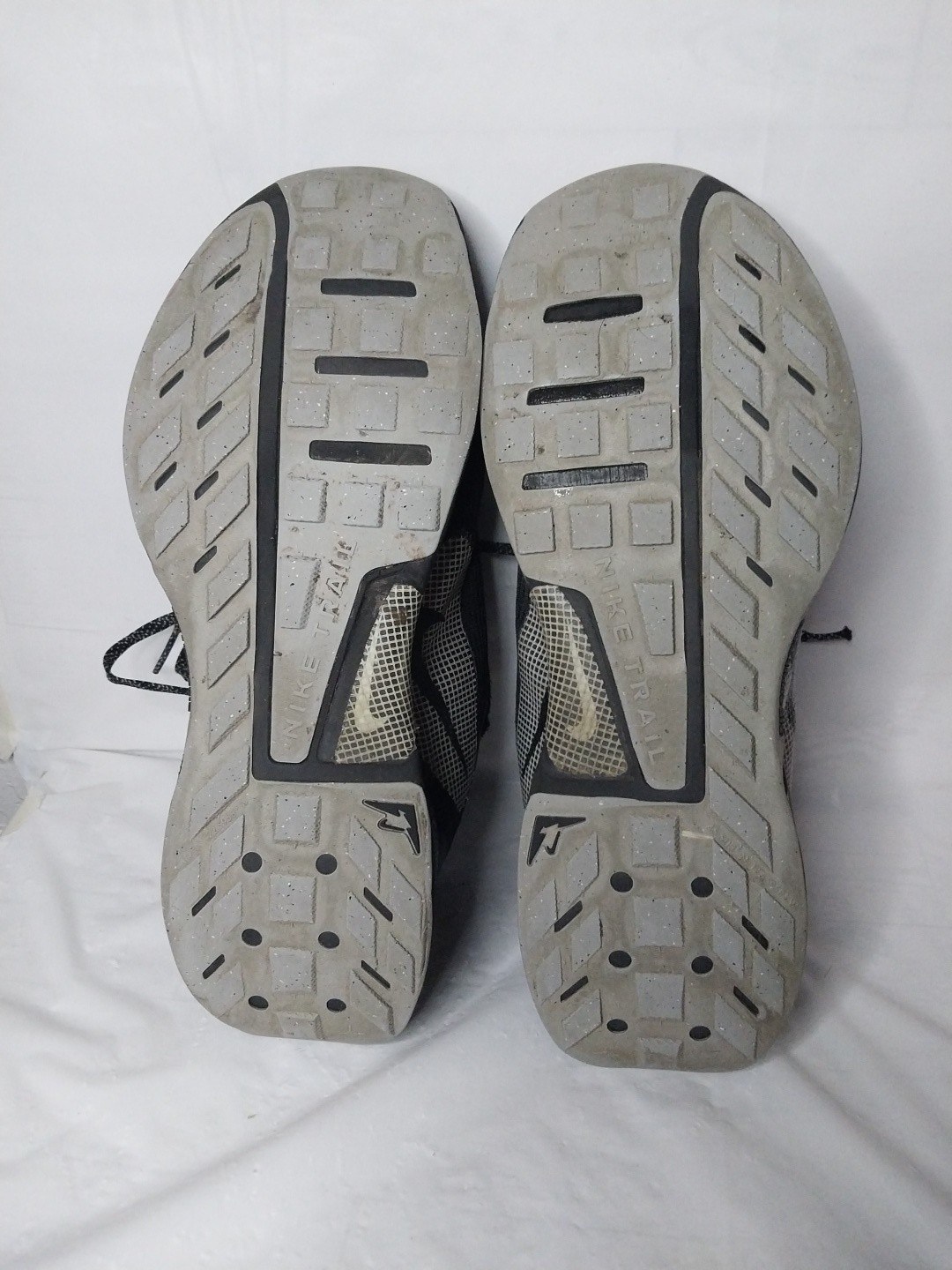 Nike Juniper Trail 3 Black Wolf Grey Sparkle White- FQ0904-001 Men’s Size 10