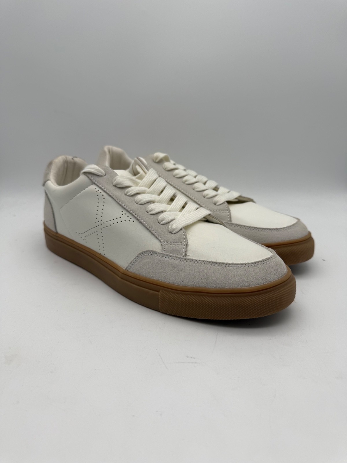 BRAND NEW Express White Sneakers PU Leather with Suede Detail Gum Sole Size 10