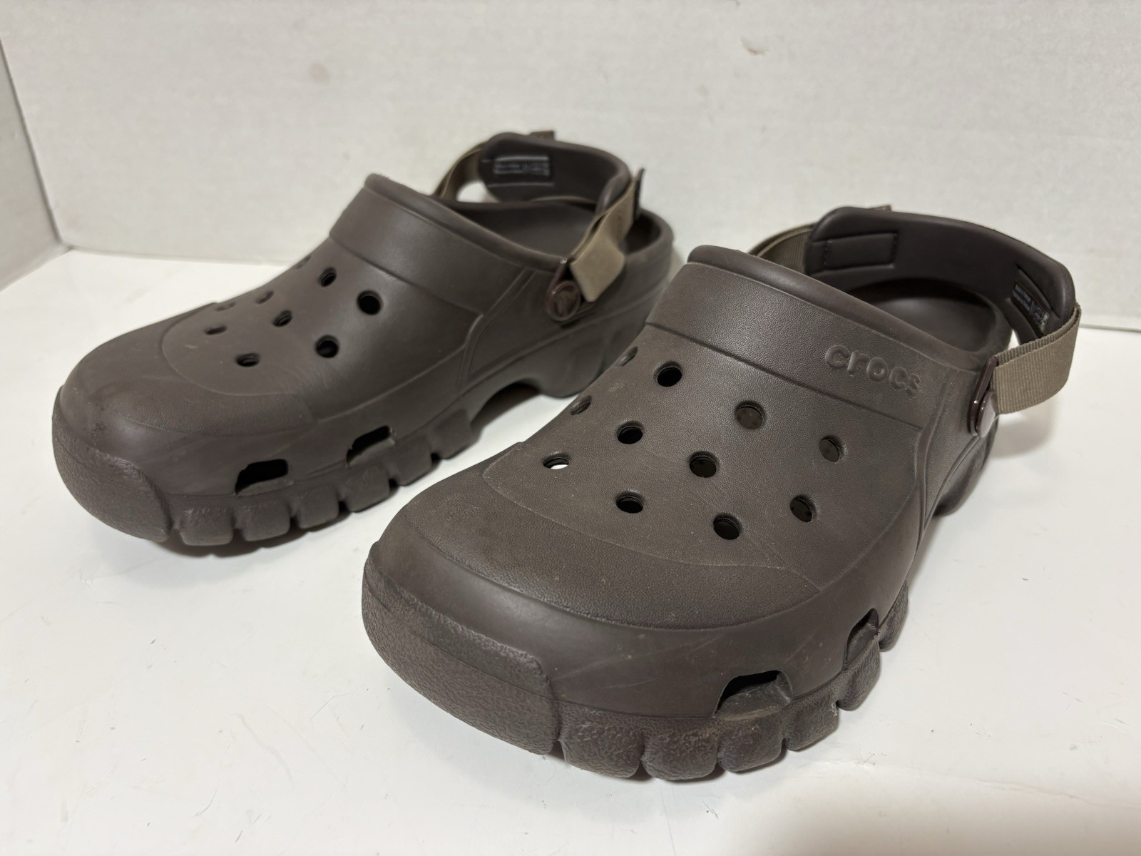Crocs Off Road Sport Clog Brown Men’s Size 7 Women’s 8 Excellent Condition