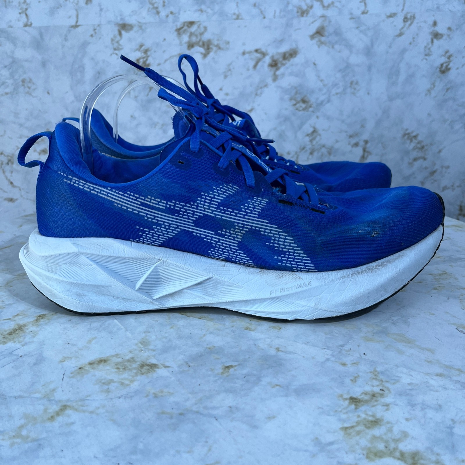 Asics Novablast 5 Men’s Size 12 Running Shoes Blue Athletic Trainer Sneakers