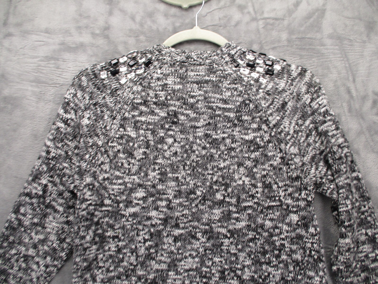 Forever 21 Sweater Women’s Medium Black White Gray Blend Acrylic Tight Knit