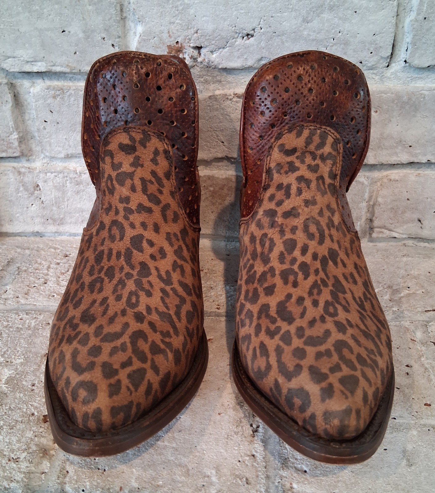Corral Womens Leopard Print Leather Western Ankle Boots Size 9.5 B Z2001