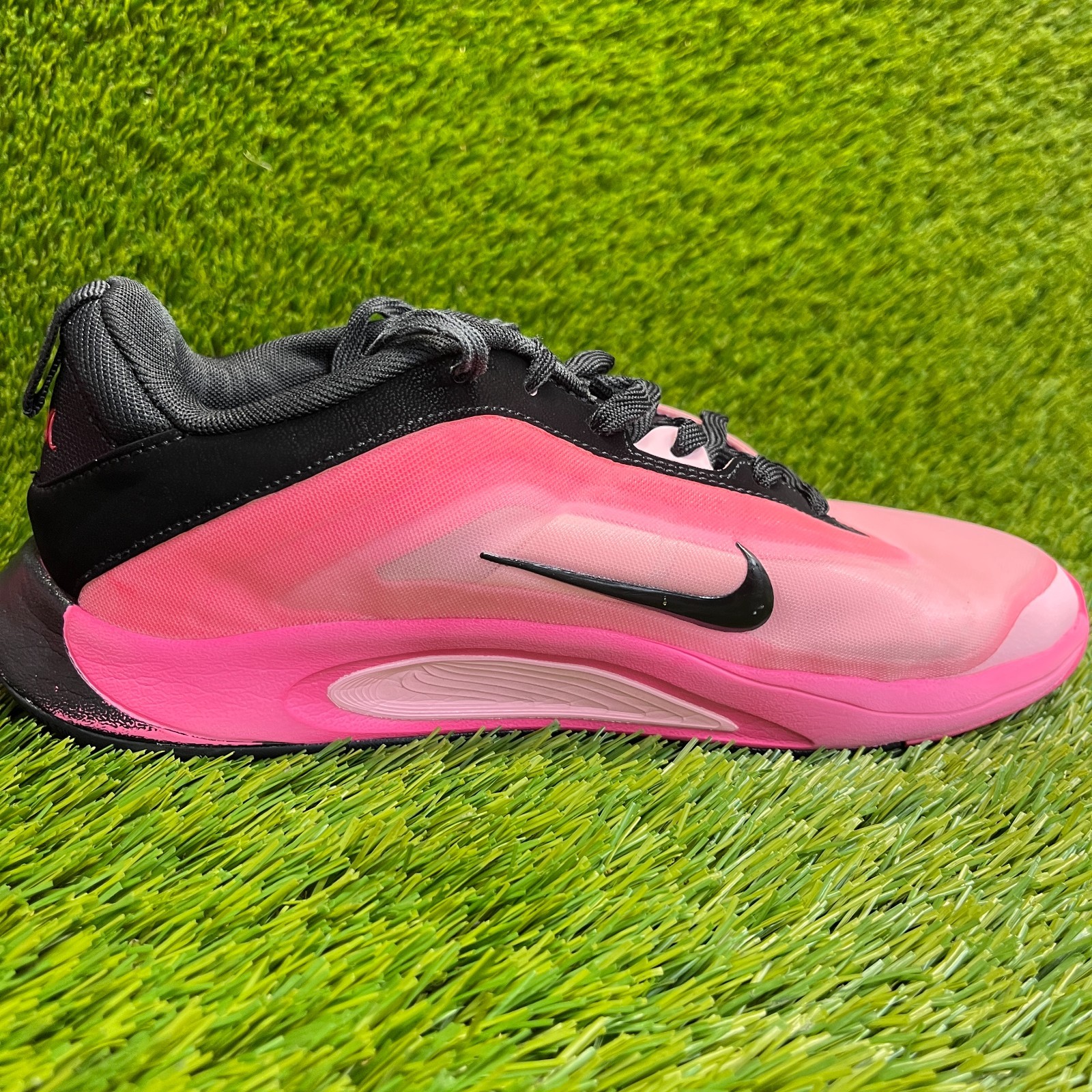 Nike A’ja Wilson A’One Leo Lights Girls Size 5.5Y Pink Basketball Shoes Sneakers