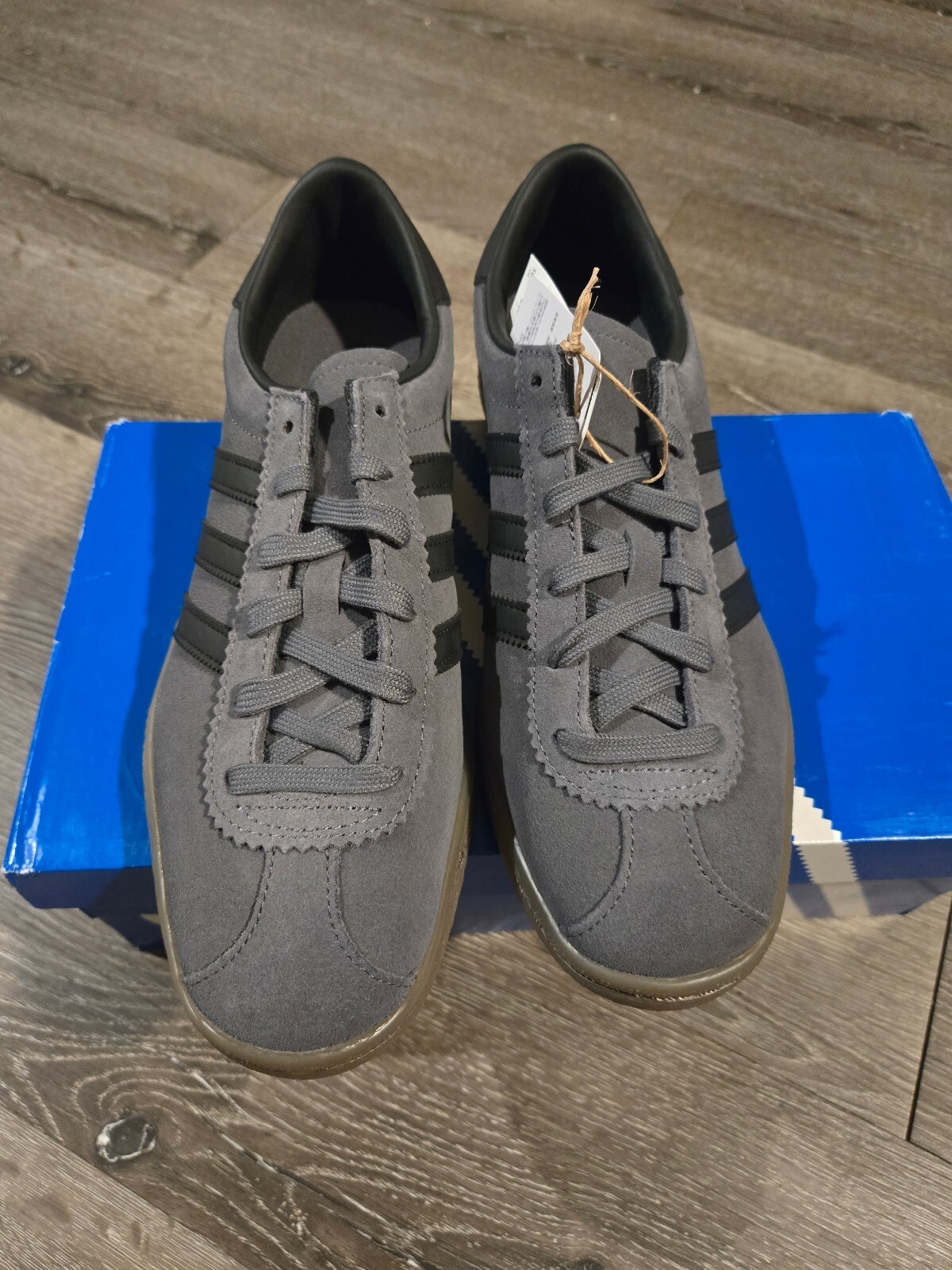 adidas Stadt Grey Five Core Black Gum Men’s 10.5 JQ9013 New In Box