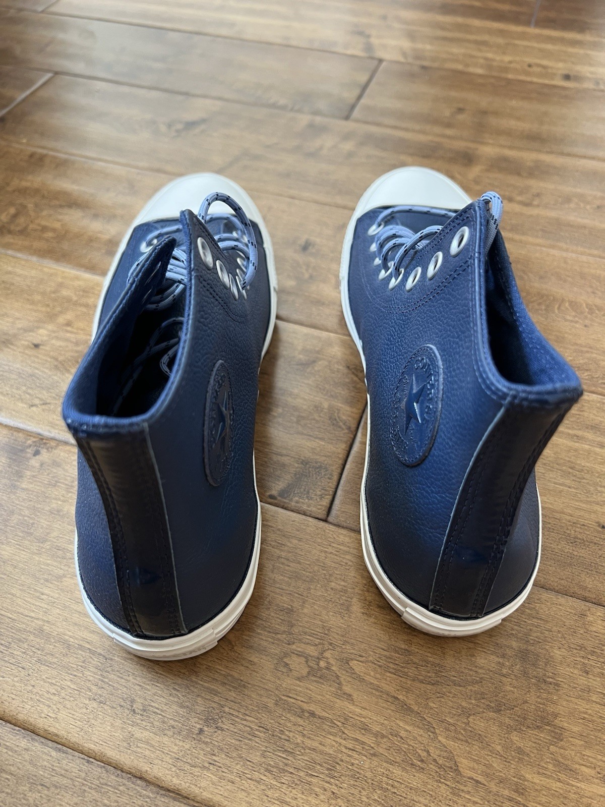 Converse CTAS HI Navy Men’s Size 9.5