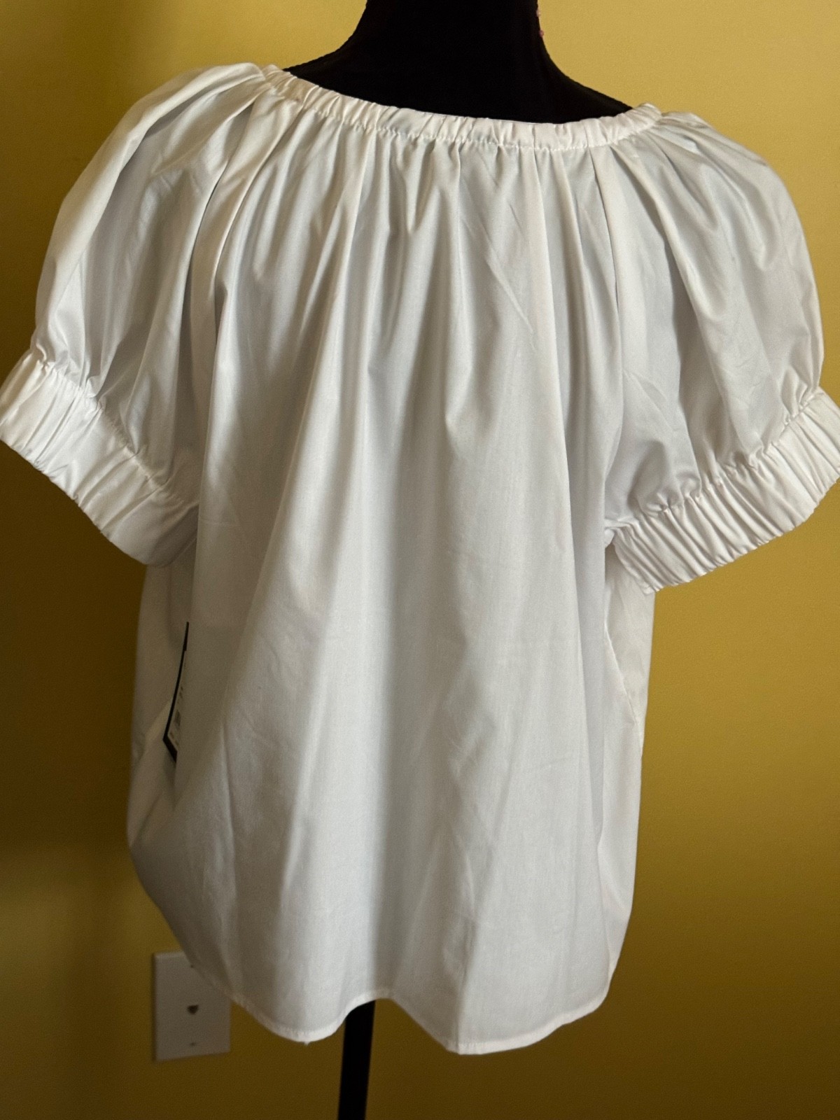 Ladies Nicole Miller Brilliant White Cotton/Spand Short Sleeve Top/Blouse L NWT