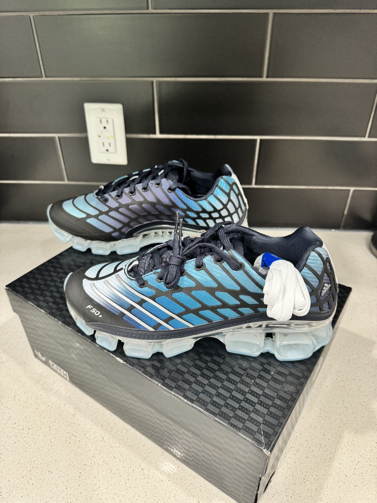 Kith x Messi Adidas Football F50 Megaride US Men’s 9 – IN HAND