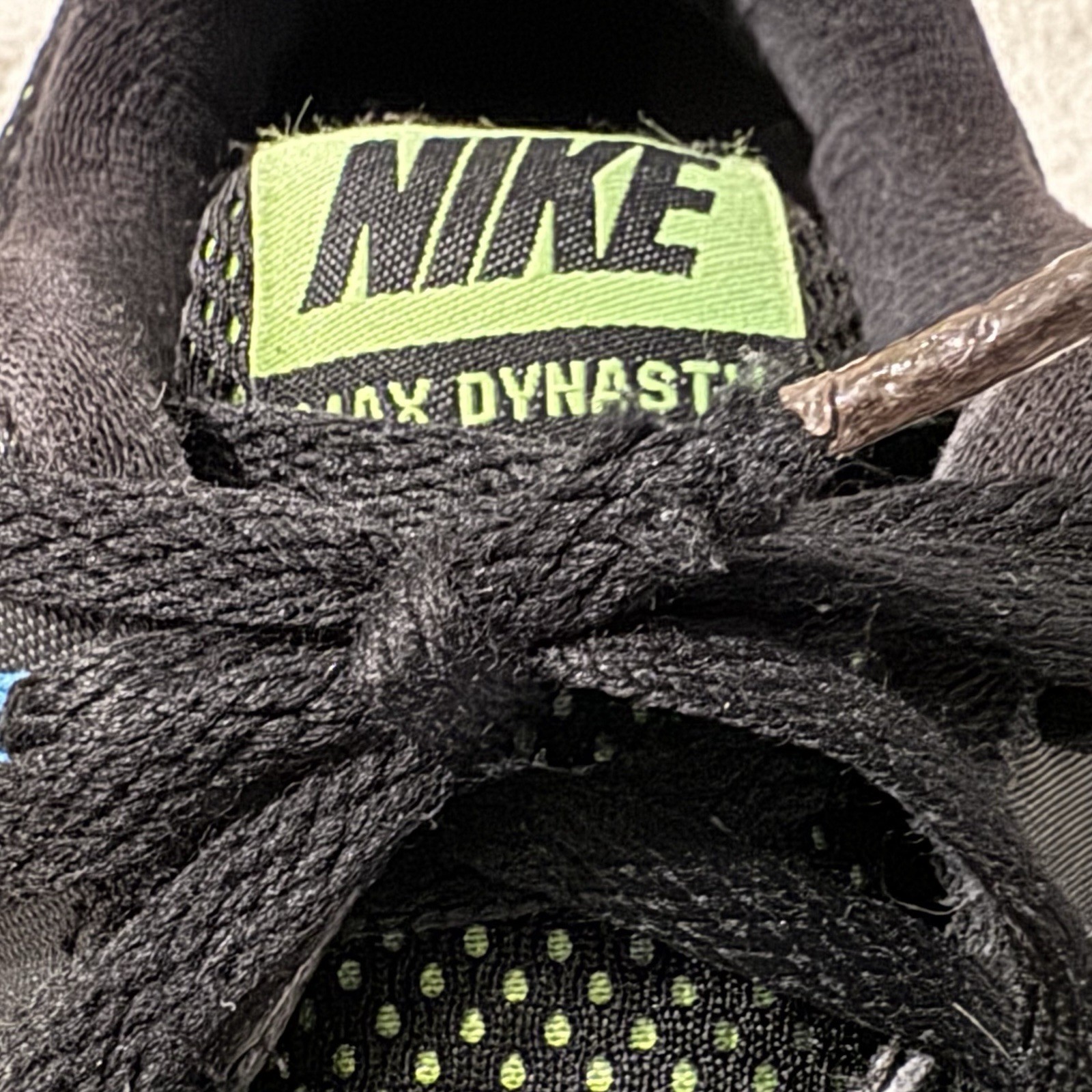 NIKE Air Max Dynasty Premium Sneakers Men’s 11.5 Black Blue Green 829711-007