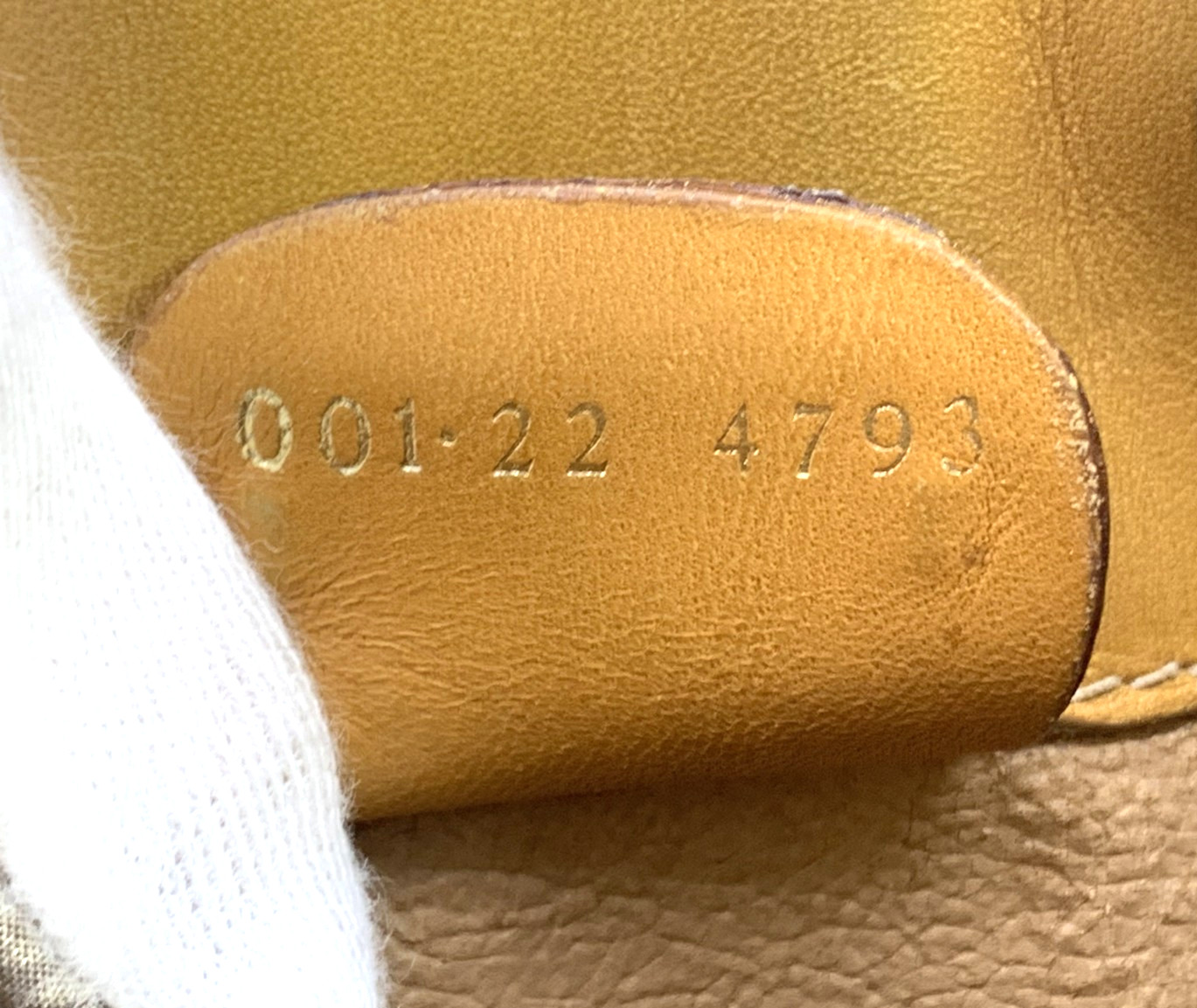 GUCCI VINTAGE Drawstring Shoulder Bag Sherry Micro-GG Camel Classic Authentic
