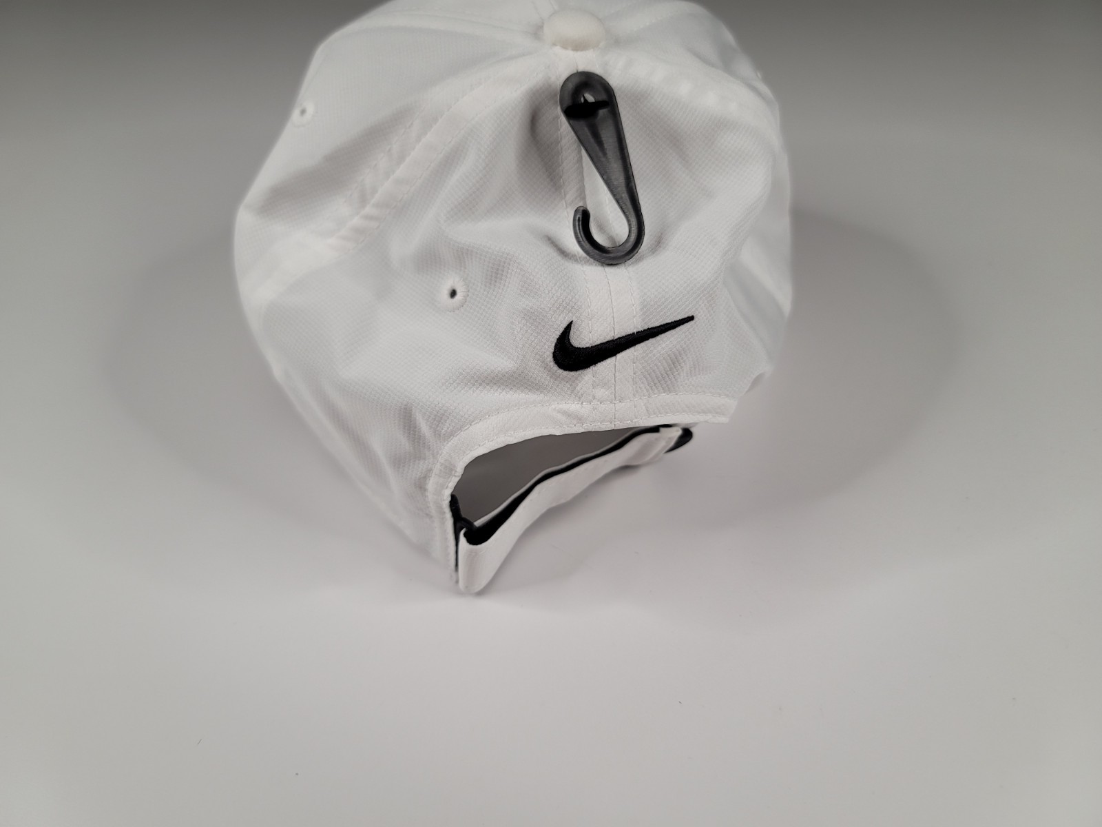 Nike Men’s Golf Hat White Legacy91 Adjustable Strap New