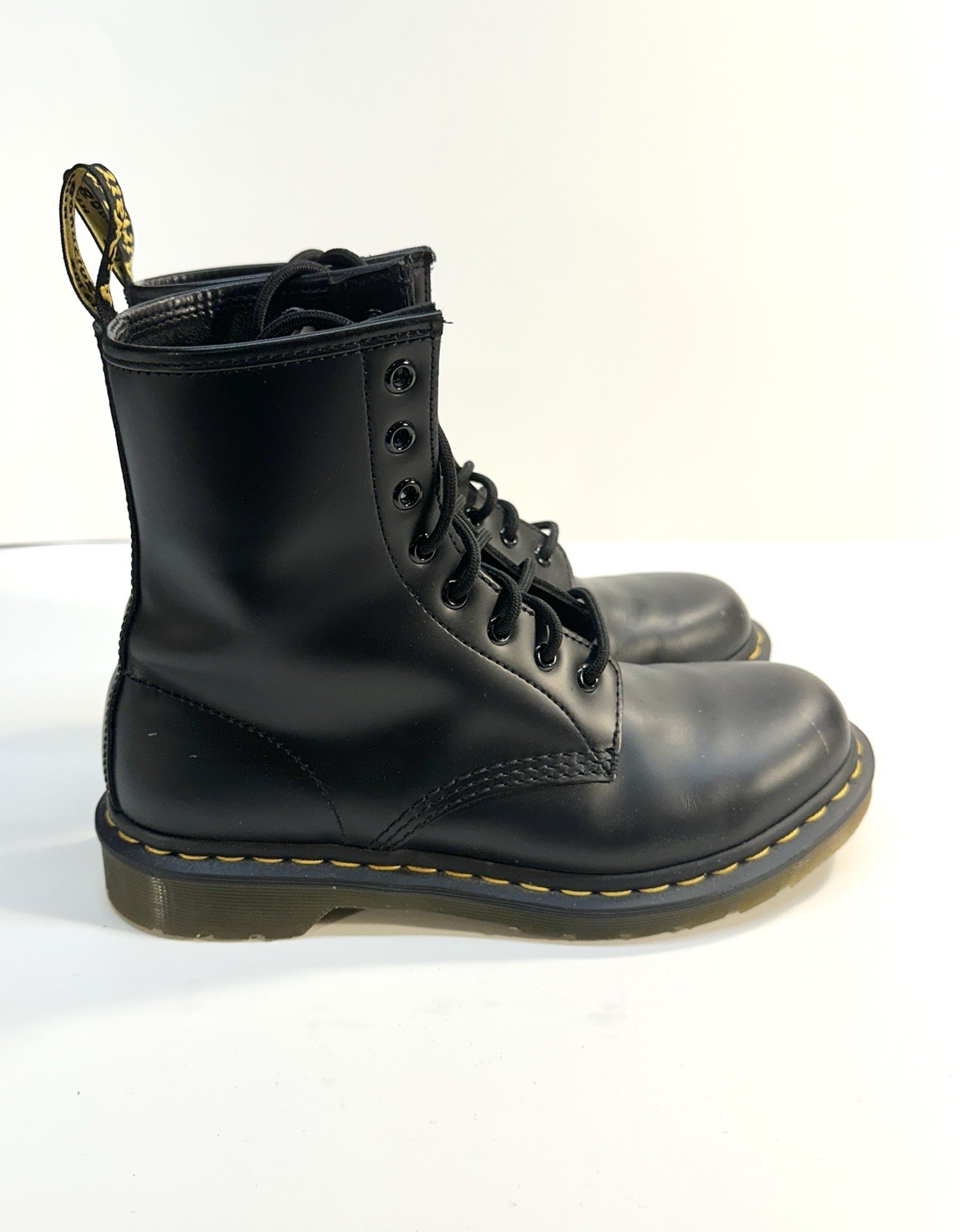 Dr. Martens 1460 Black Smooth Leather 8-Eye Boots US Women’s 9 / Men’s 8 UK 7 EU
