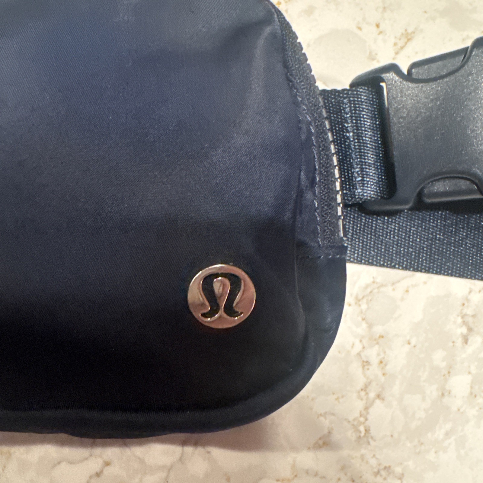Lululemon Everywhere Belt Bag Navy Blue Waist Pack Adj Preowned