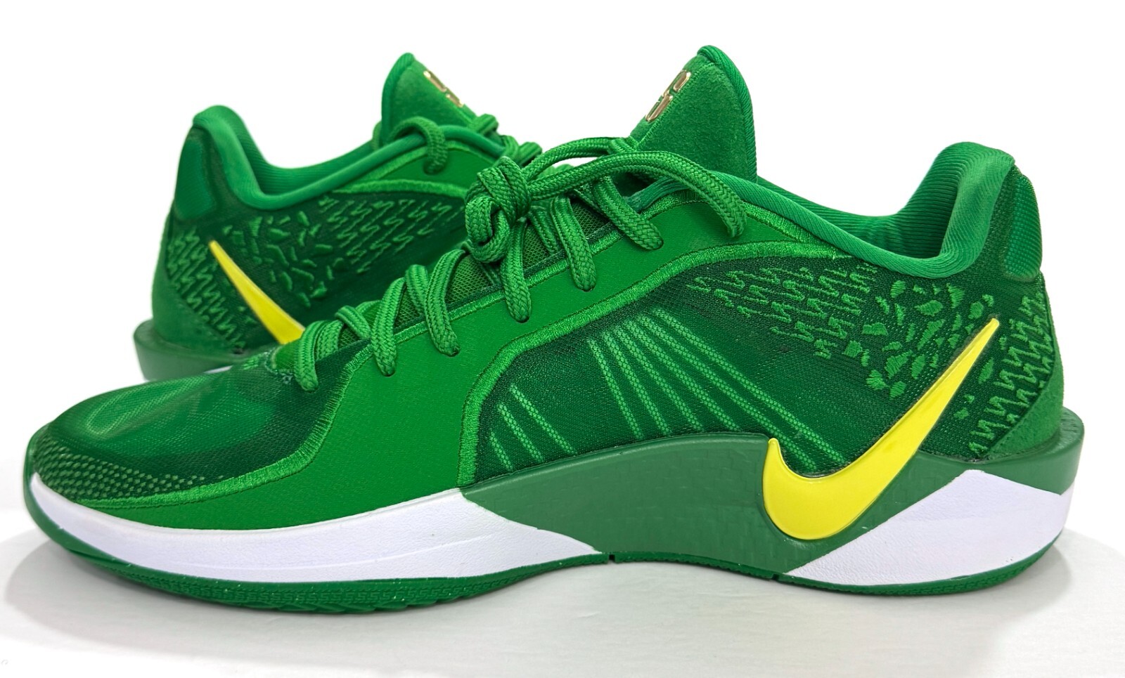 Nike Sabrina 2 Oregon Ducks PE Apple Green White HQ4344-300 Womens 9.5 / Mens 8