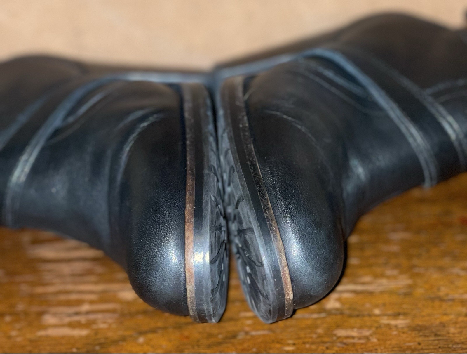 Ariat 450003278 Size 36.5M / US 6B Women’s Black Leather Zip Side Bootie Shoes