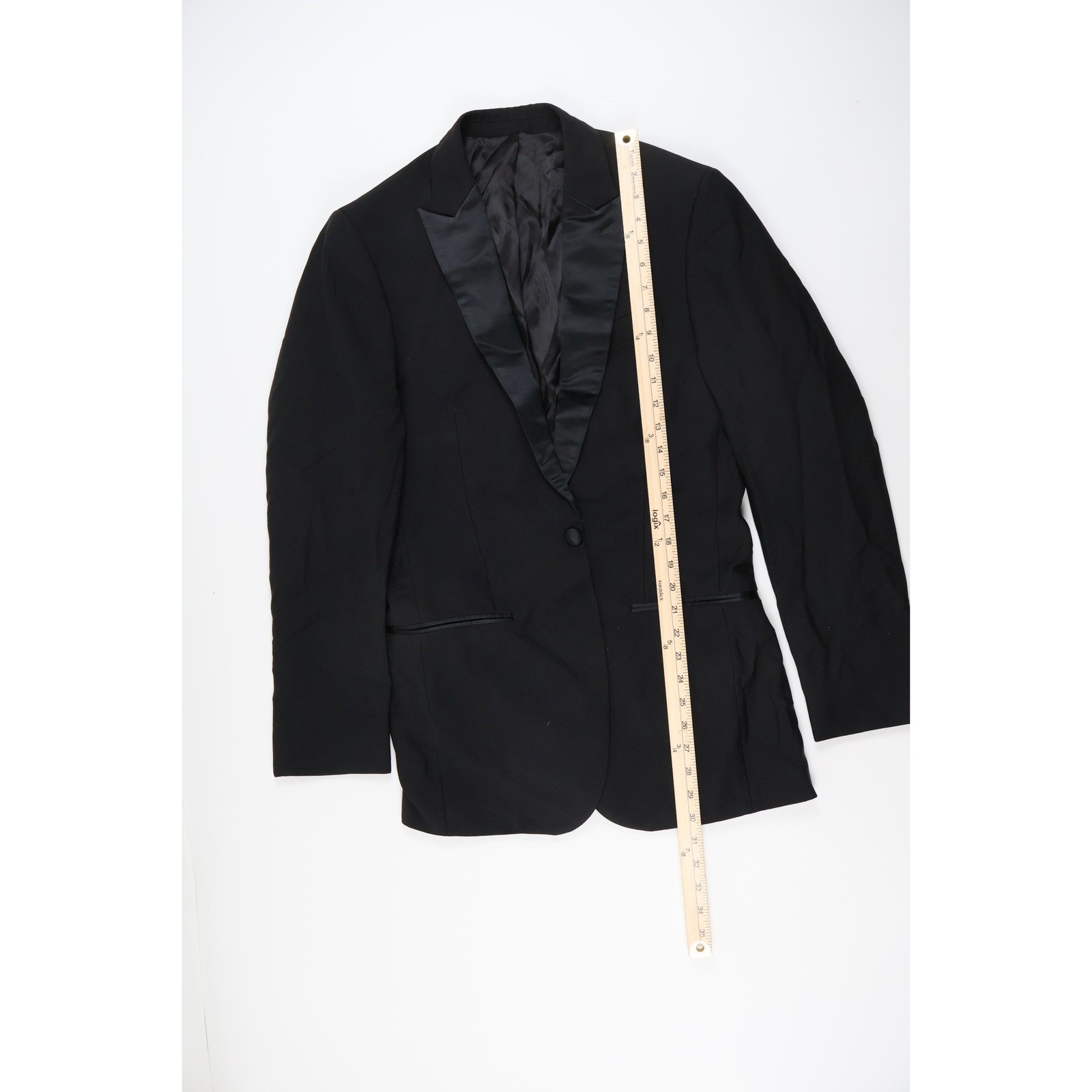 The Black Tux Tuxedo Jacket Peak Lapel Black Solid 38 Wool Tollegno 1900