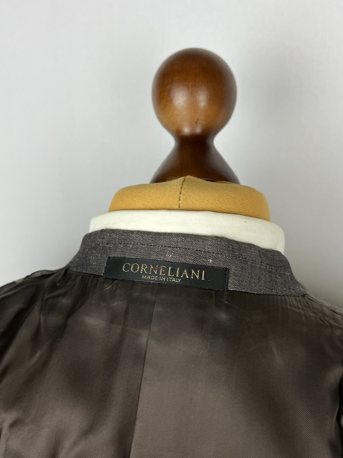 CORNELIANI First Line Solid Brown-Gray LinenWool Modern Sport Coat 38US48IT