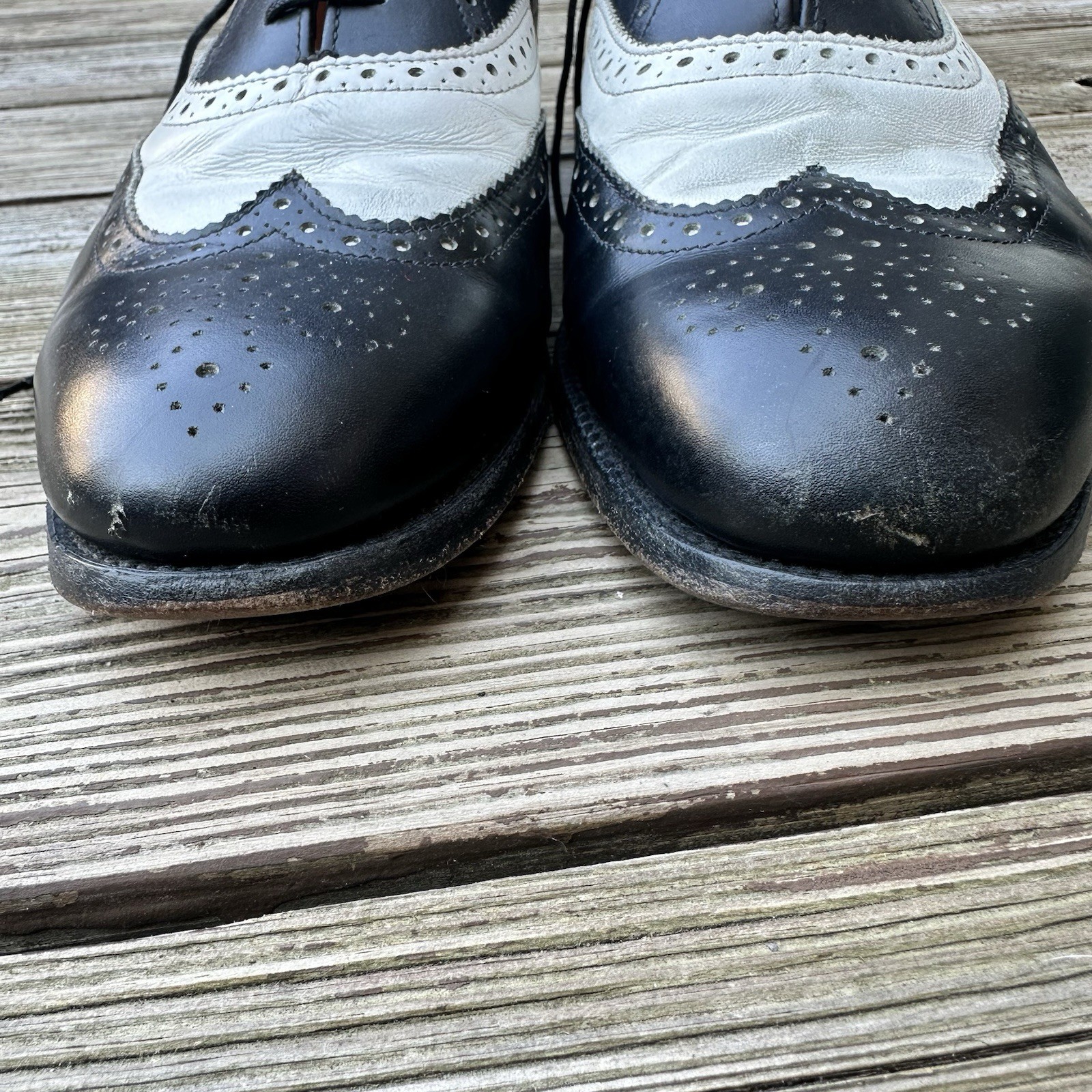 Sanders England Spectator two-tone oxford wingtip shoes size 8.5