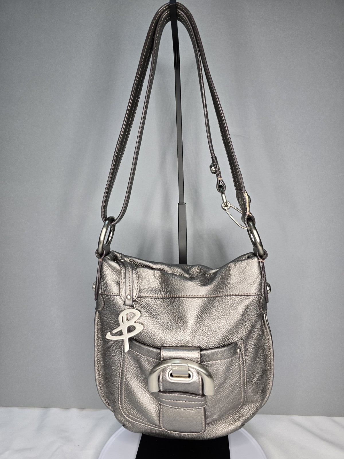 B. Makowsky Silver Pebbled Shoulder/Crossbody Bag Detachable Strap Charm Hobo