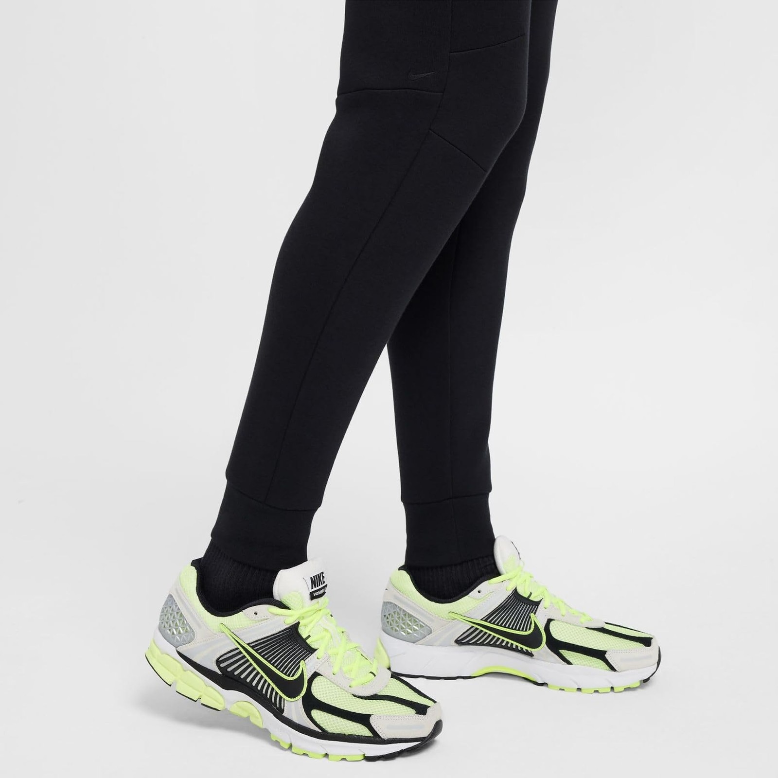 Nike Tech Men’s Fleece Joggers Size- Large Black/Black – Black/Black – Large
