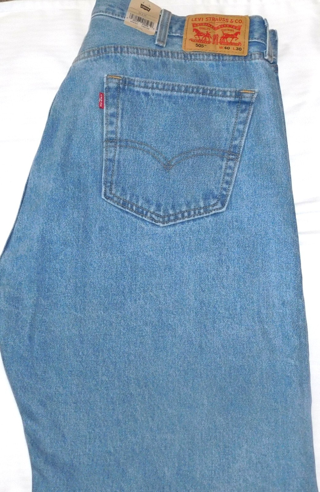 LEVIS 505 Regular Fit Jeans Straight Extra Room in Thigh At Waist Bleach Blue