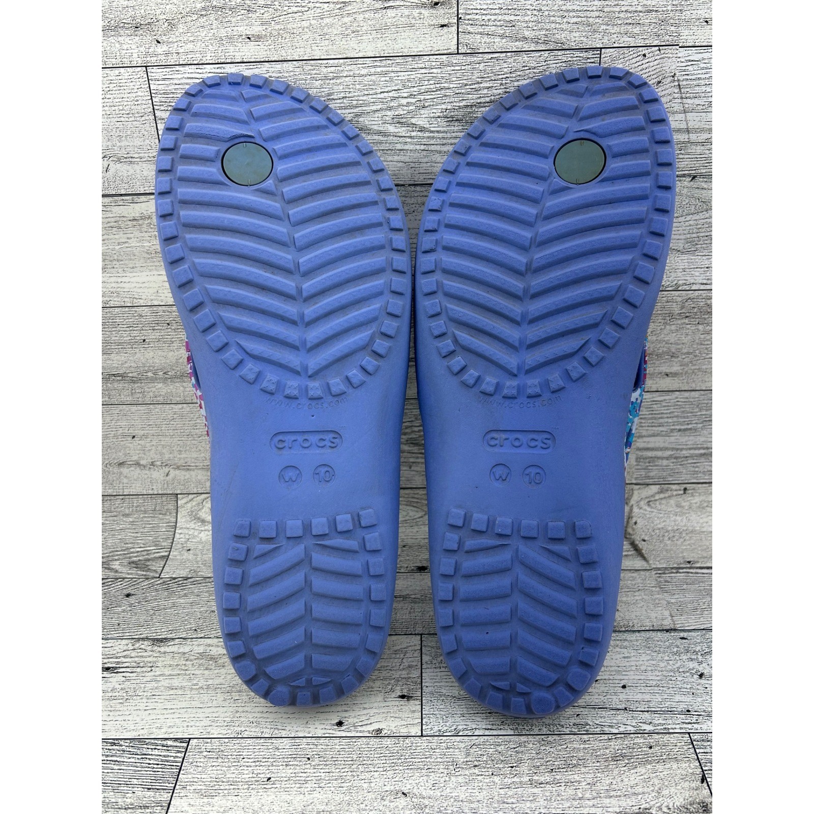 Crocs Kadee II Flip Flops Women Size 10 Blue Multi Color Leopard Print Sandals