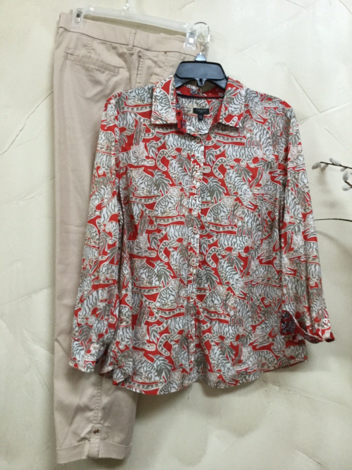 Talbots women Petite Size XLp Blouse Top Shirt Button safari Animal Red Green