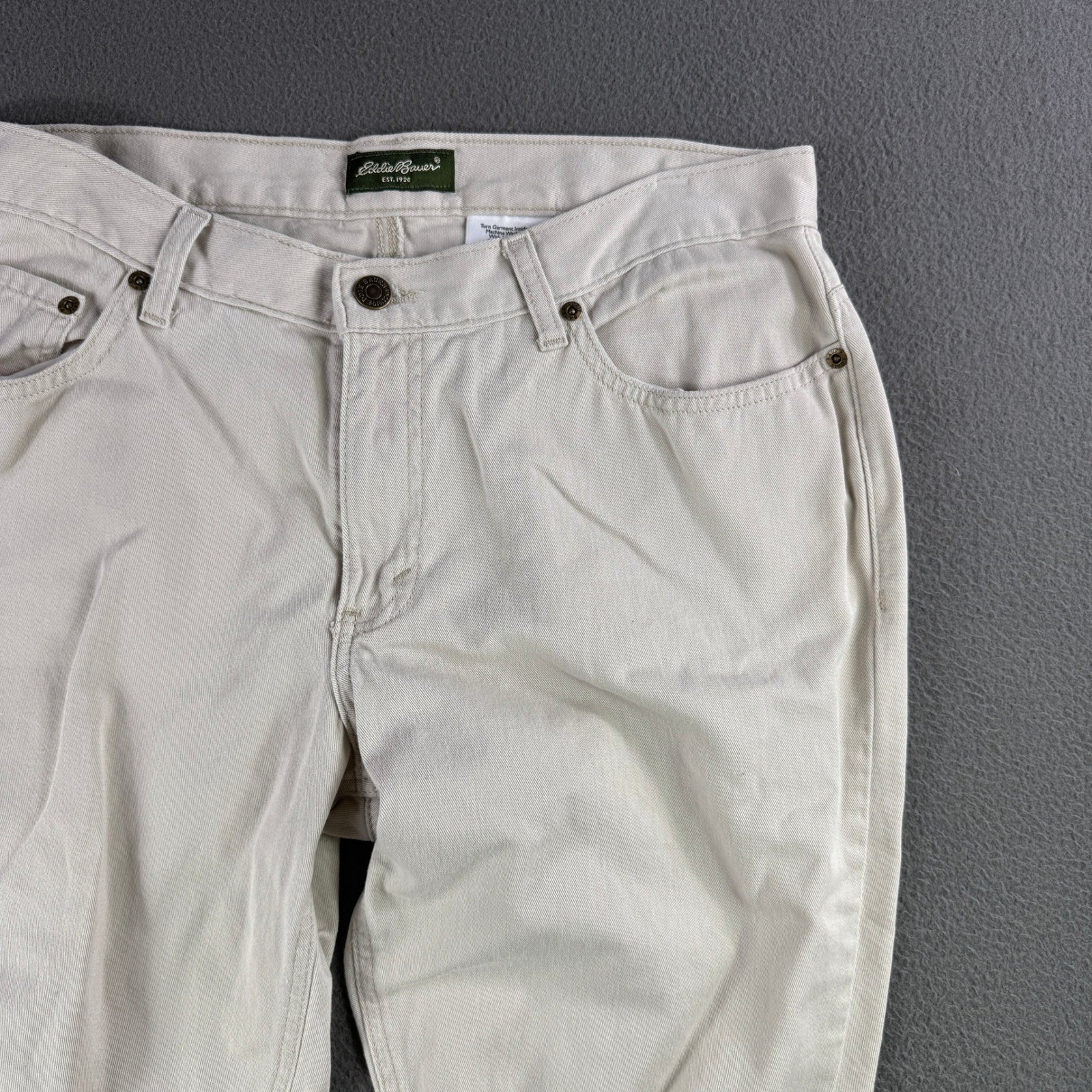 Eddie Bauer Pants Men/Women 32×24 Beige Chino Style Cotton Casual Travel Lounge