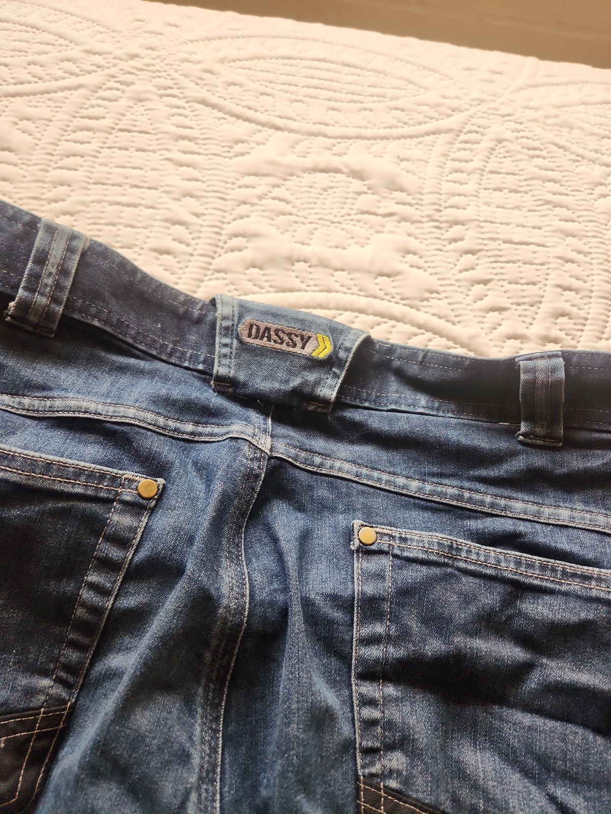 DASSY EUROPE CRATOS MELBOURNE MENS CAT II BLUE DENIM WORK PANTS SZ 44 DISTRESSED