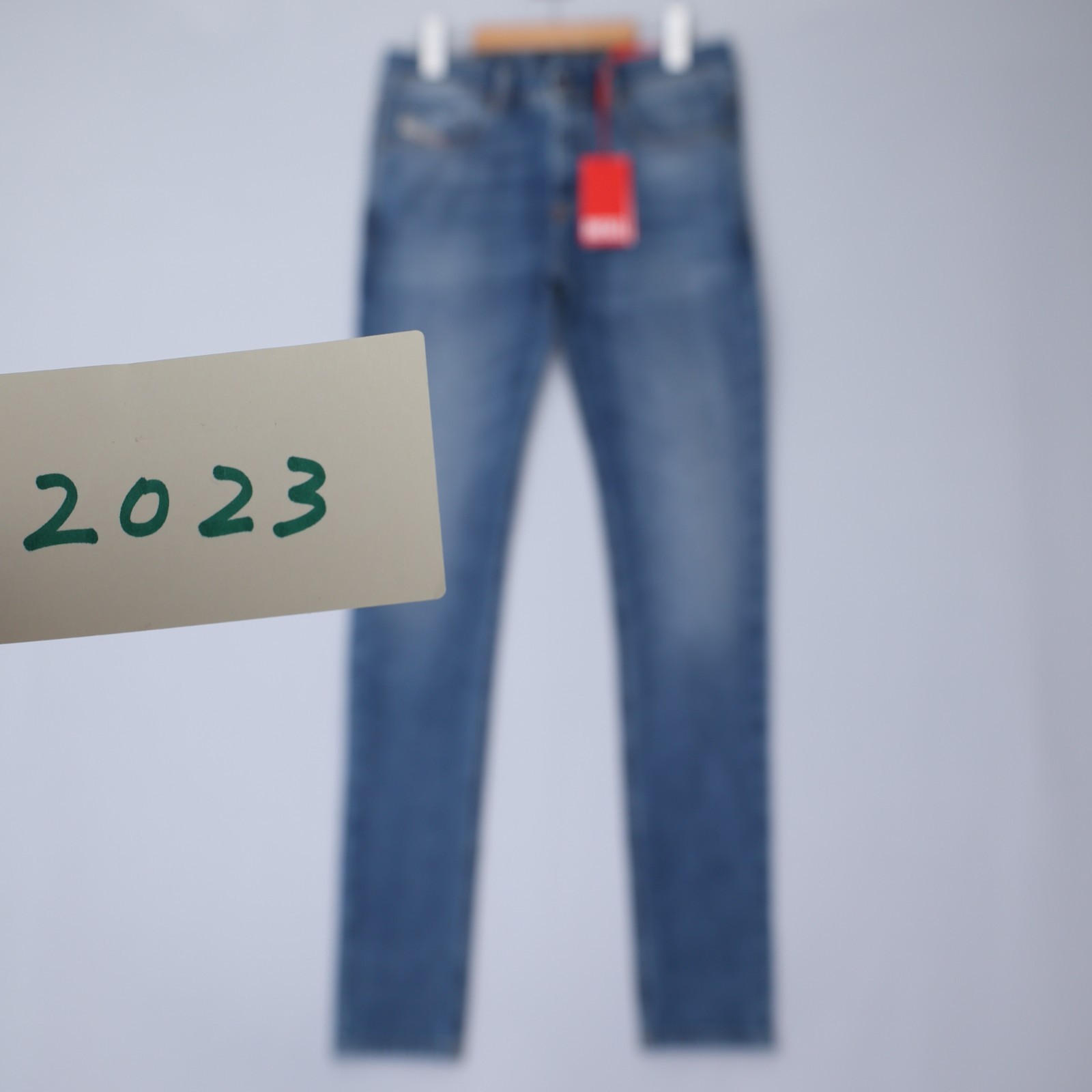 Diesel Mens Jeans 1979 Sleenker Trouser Skinny Leg Low Rise Medium Blue Size NWT